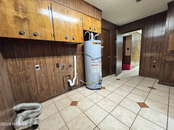 $230,000 | 403 Resweber Street, St. Martinville, LA 70582