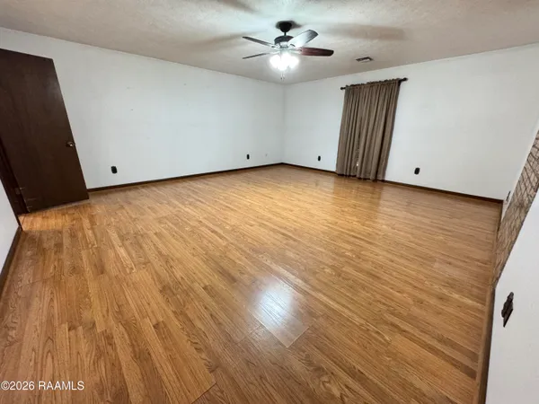 $230,000 | 403 Resweber Street, St. Martinville, LA 70582