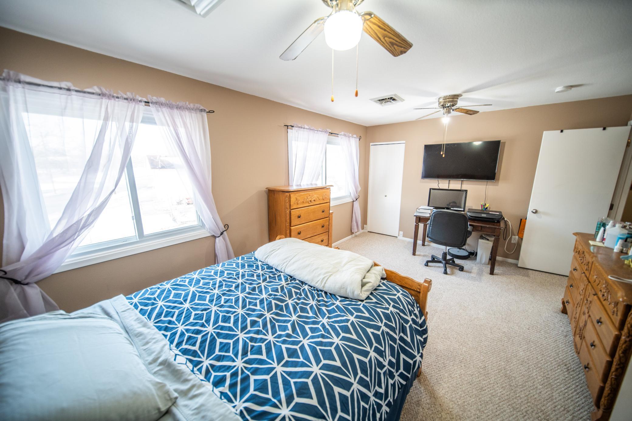 907 40th Street Northwest Rochester, MN 55901 - Photo 28 of 57