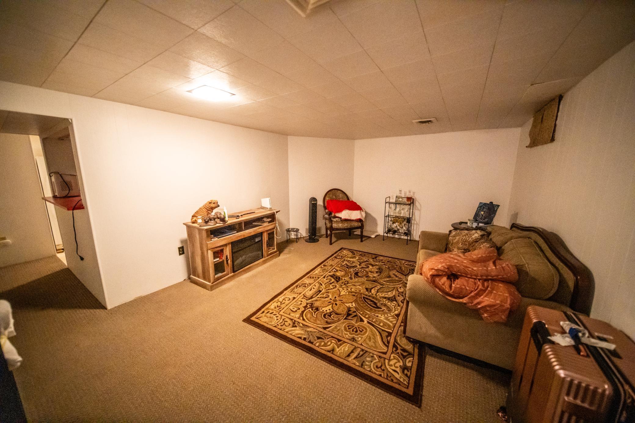 907 40th Street Northwest Rochester, MN 55901 - Photo 33 of 57