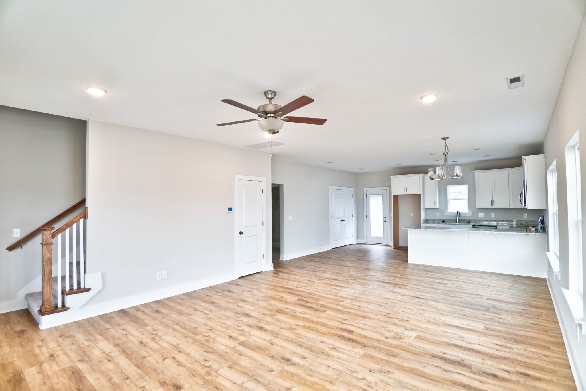 703 Vrabel Road Murfreesboro, TN 37130 - Photo 4 of 14 Gallery Image 4
