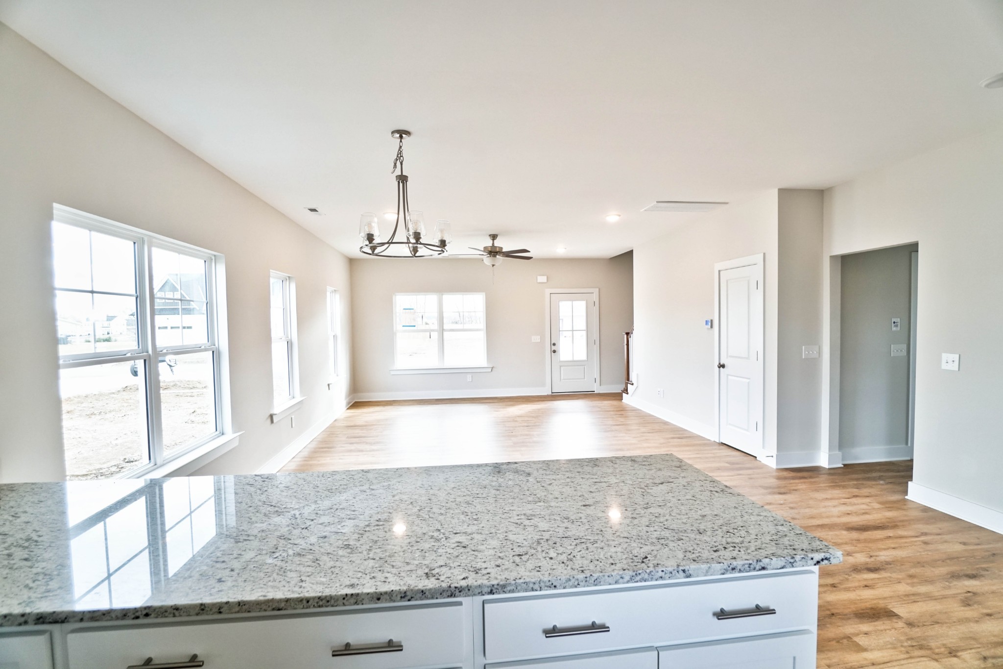 703 Vrabel Road Murfreesboro, TN 37130 - Photo 7 of 14 Gallery Image 7