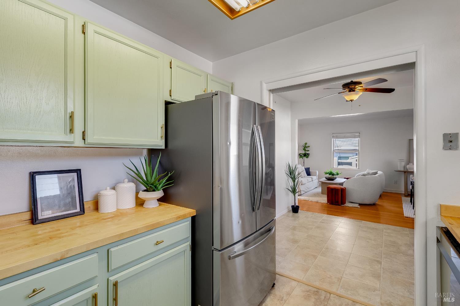 215 Fourth Street Rodeo, CA 94572 - Photo 6 of 42