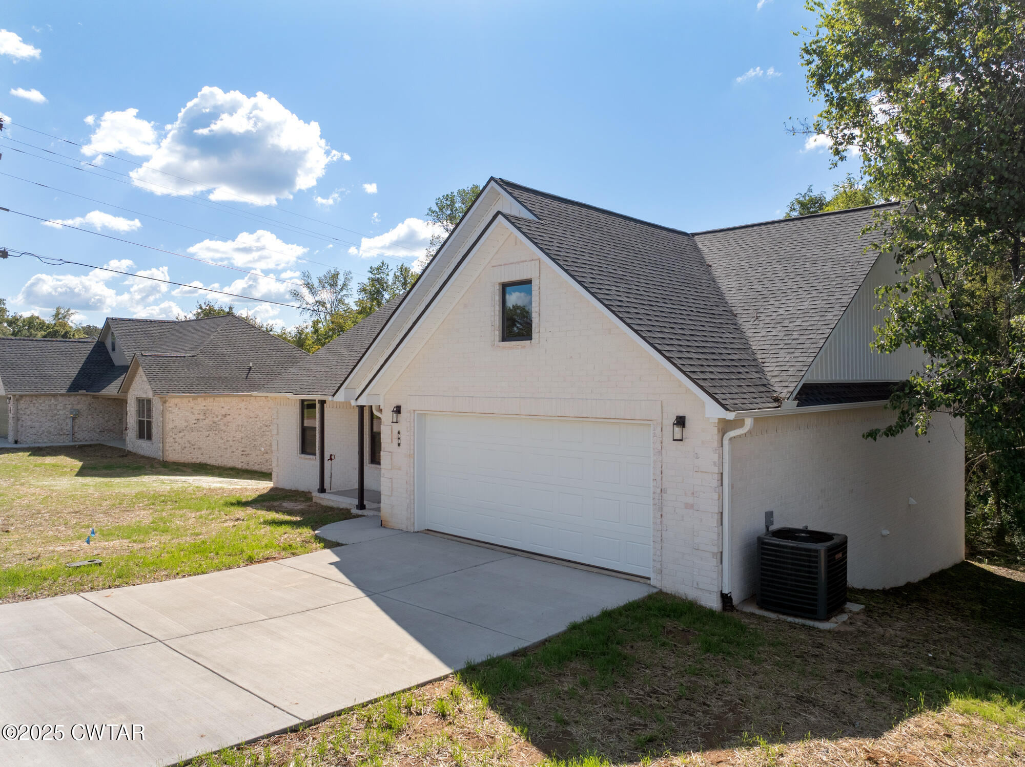 90 Derek Drive Lexington, TN 38351 - Photo 7 of 32 a view of a backyard of the house