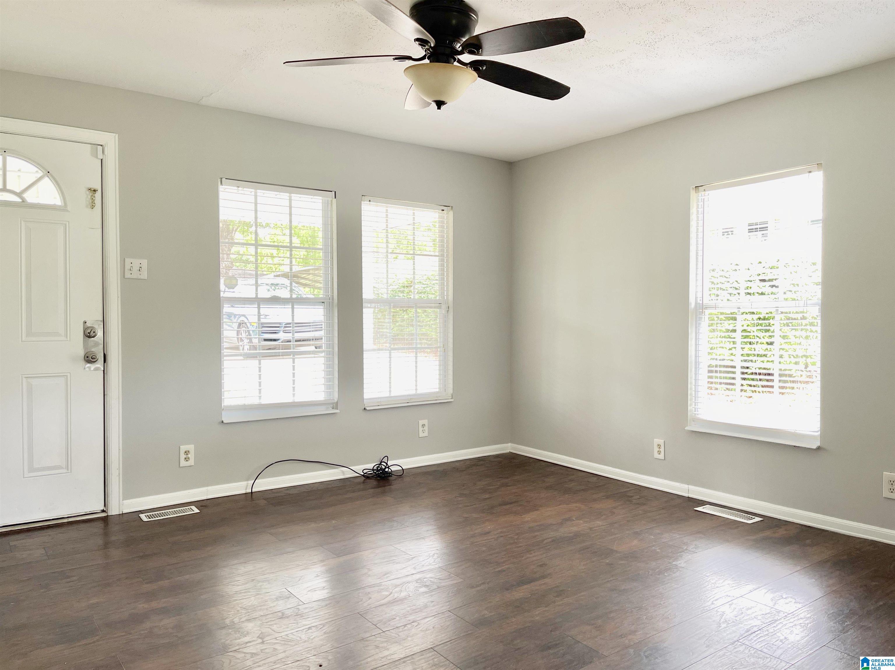 5217 Java Avenue Birmingham, AL 35224 - Photo 4 of 32