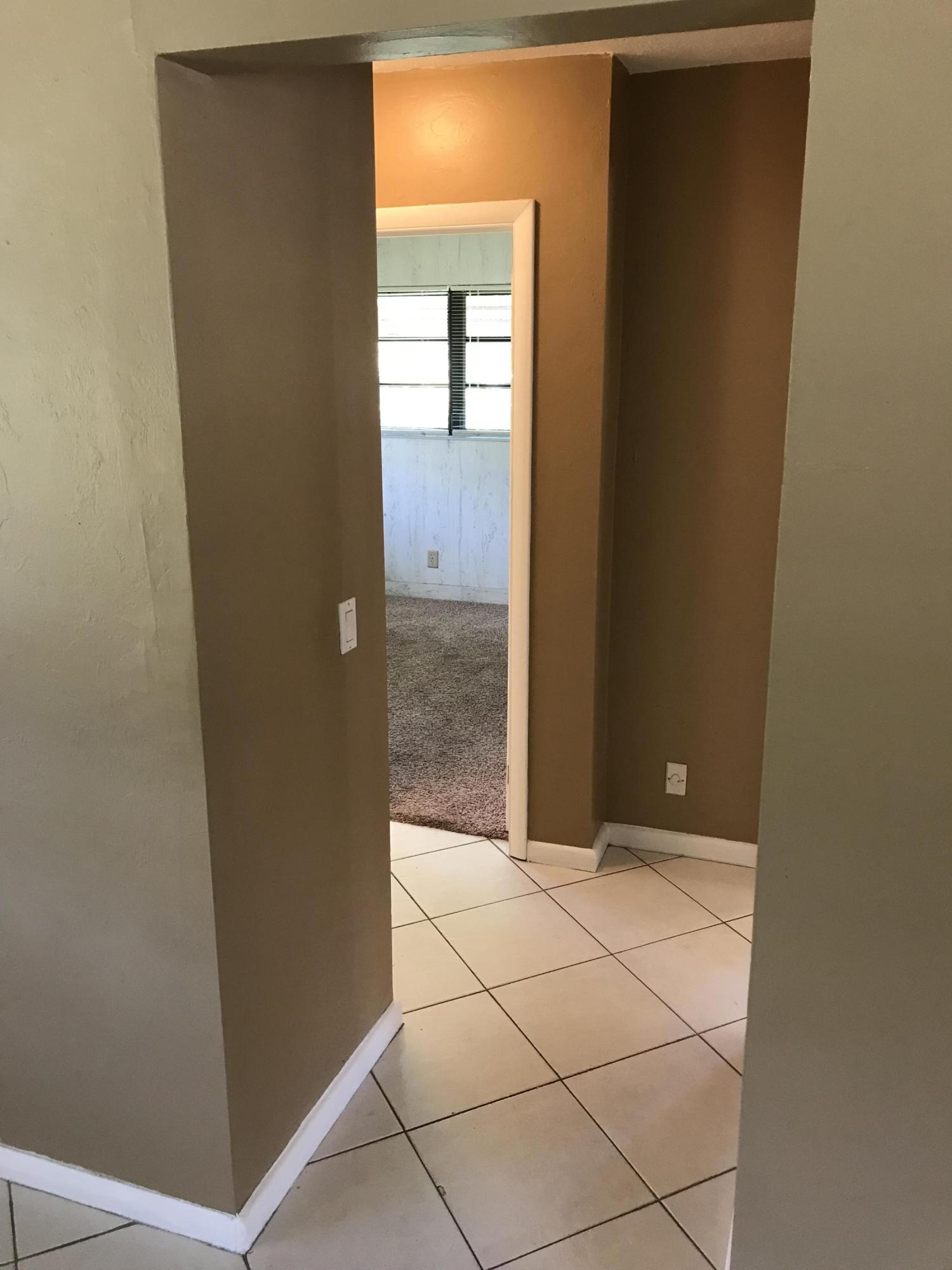 935 Northwest 2nd Avenue Boca Raton, FL 33432 - Photo 9 of 49 IMG_5528