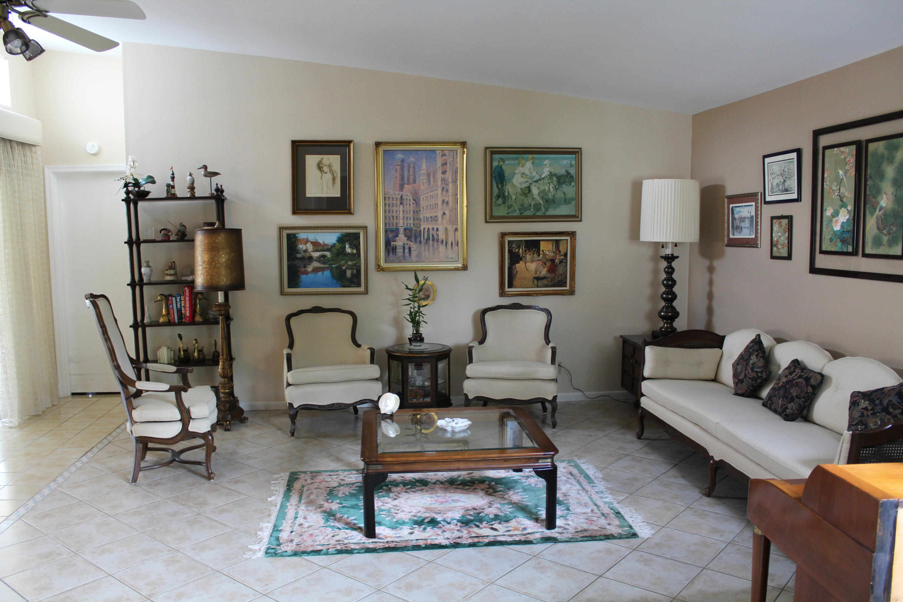 8963 Old Pine Way Boca Raton, FL 33433 - Photo 13 of 31 Living room