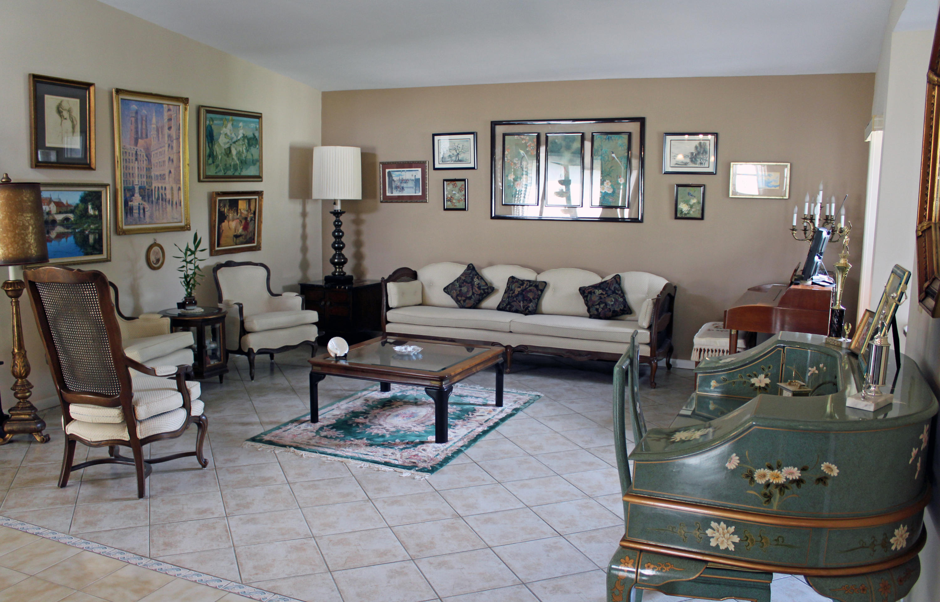 8963 Old Pine Way Boca Raton, FL 33433 - Photo 14 of 31 Living room