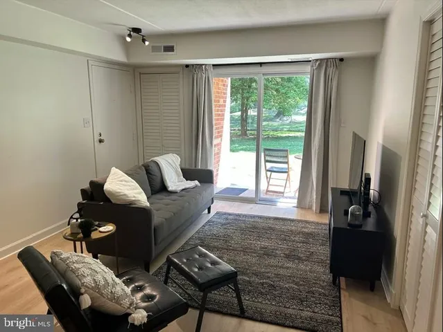 $1,900 | 4 Grand Hall, Dover, DE 19904