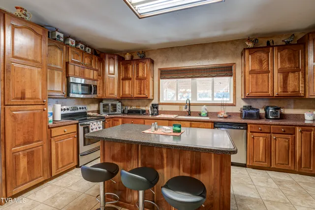 $719,900 | 8845 Highway 107 Cutoff, Greeneville, TN 37743