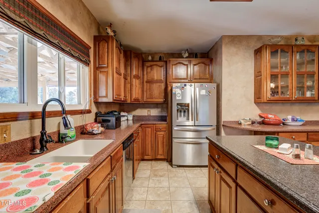 $719,900 | 8845 Highway 107 Cutoff, Greeneville, TN 37743