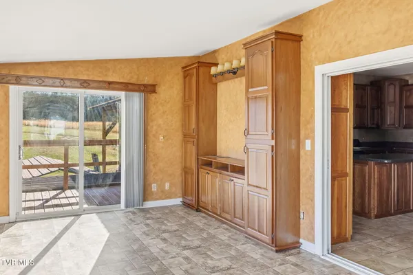 $685,000 | 8845 Highway 107 Cutoff, Greeneville, TN 37743