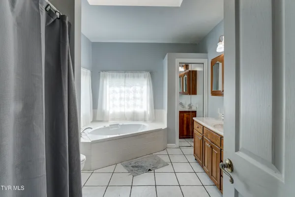 $685,000 | 8845 Highway 107 Cutoff, Greeneville, TN 37743