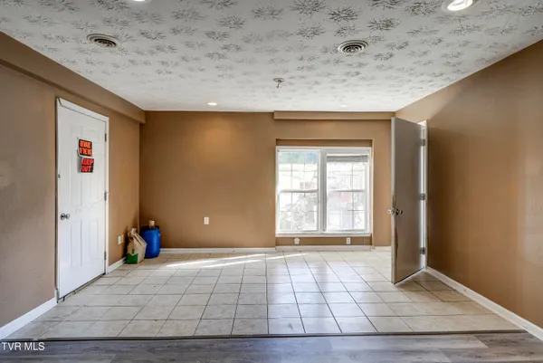 $685,000 | 8845 Highway 107 Cutoff, Greeneville, TN 37743