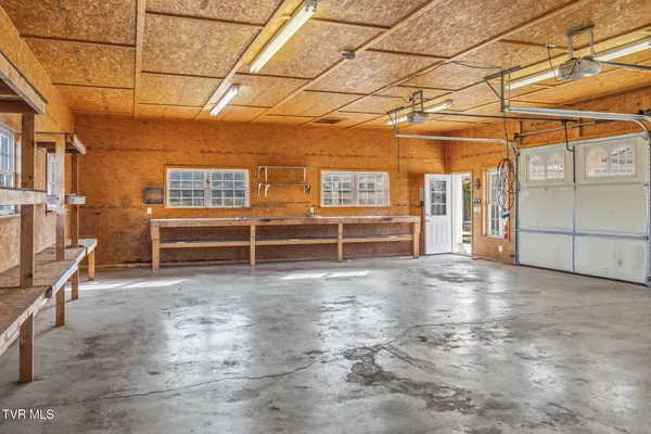 $685,000 | 8845 Highway 107 Cutoff, Greeneville, TN 37743