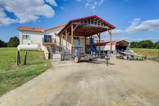 $719,900 | 8845 Highway 107 Cutoff, Greeneville, TN 37743
