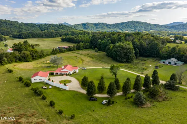 $685,000 | 8845 Highway 107 Cutoff, Greeneville, TN 37743