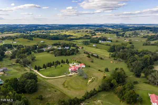 $685,000 | 8845 Highway 107 Cutoff, Greeneville, TN 37743