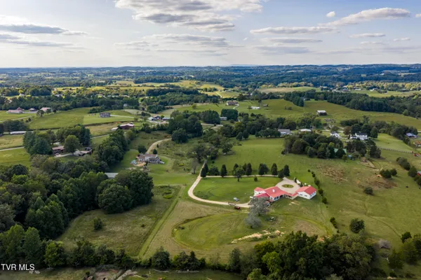 $685,000 | 8845 Highway 107 Cutoff, Greeneville, TN 37743