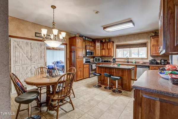 $685,000 | 8845 Highway 107 Cutoff, Greeneville, TN 37743