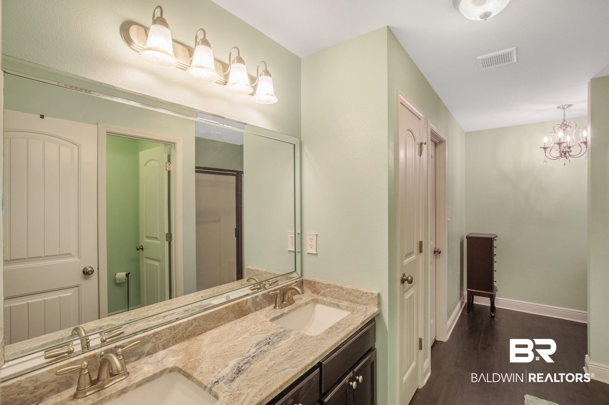 15648 Medway Court Foley, AL 36535 - Photo 19 of 35 Primary Bathroom