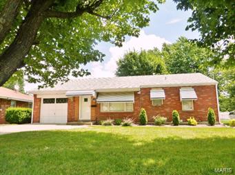 9930 MacKenzie Road St. Louis, MO 63123 - Photo 1 of 39