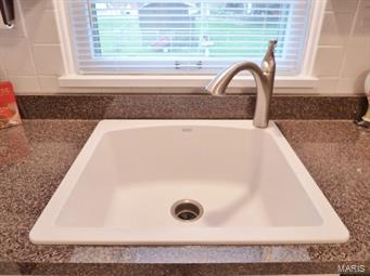 9930 MacKenzie Road St. Louis, MO 63123 - Photo 11 of 39