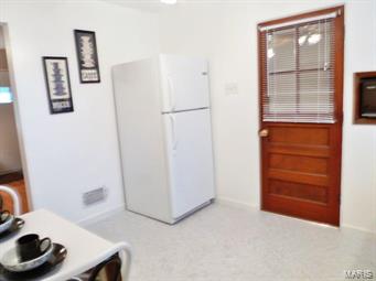 9930 MacKenzie Road St. Louis, MO 63123 - Photo 14 of 39