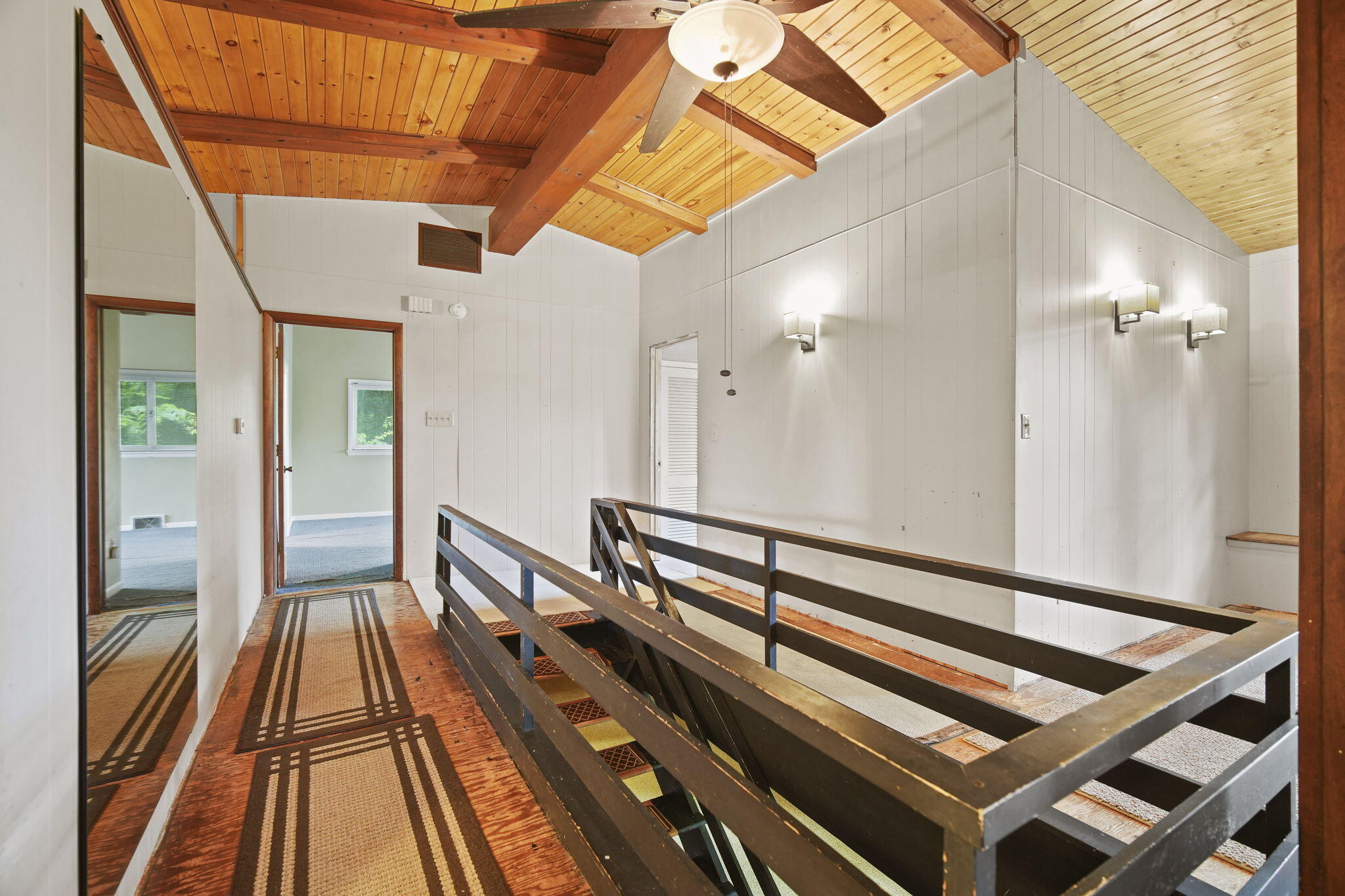 2006 Parkwood Way Jackson, MI 49203 - Photo 14 of 30 14