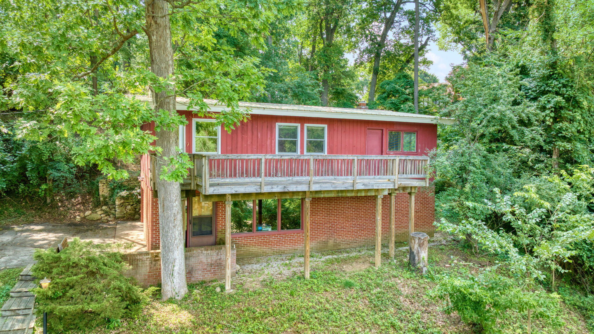 2006 Parkwood Way Jackson, MI 49203 - Photo 30 of 30 30