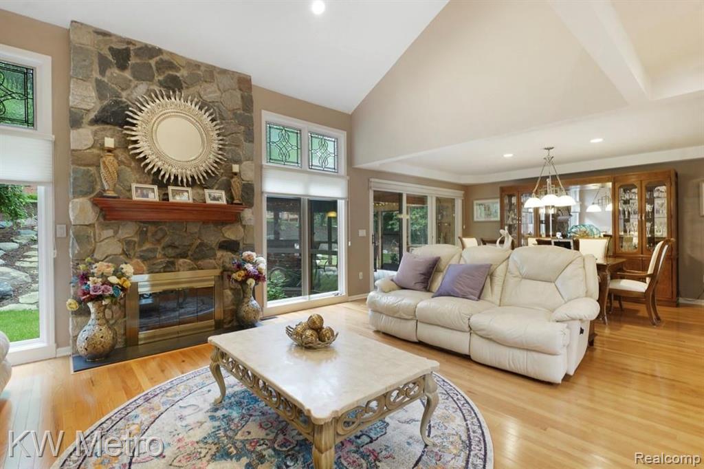 36915 Valley Ridge Drive Farmington Hills, MI 48331 - Photo 11 of 39
