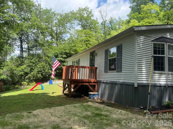 $224,900 | 811 Turkey Pen Gap Road, Horse Shoe, NC 28742