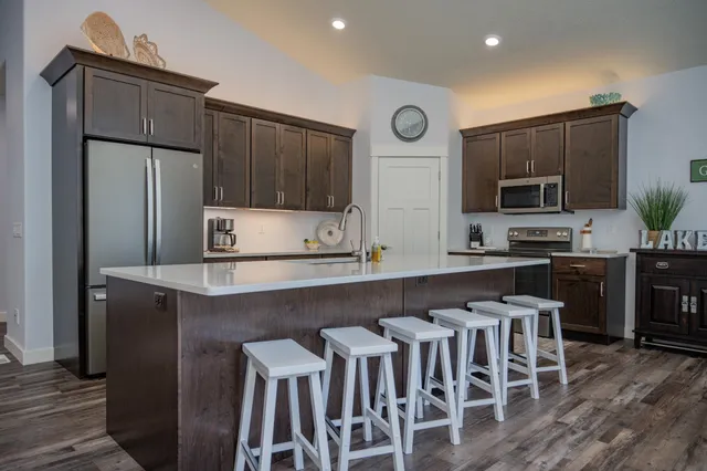 $1,275,000 | N9310 22nd Avenue, Necedah, WI 54646