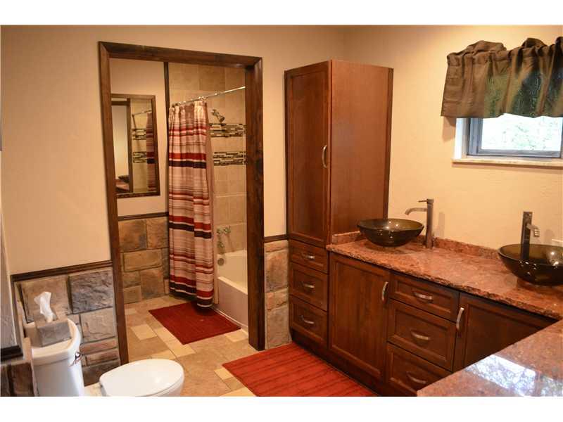 1630 Washington Road Apollo, PA 15613 - Photo 6 of 10 Full Bath.