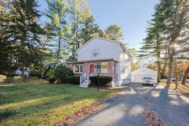 $629,000 | 587 Common Street, Walpole, MA 02081