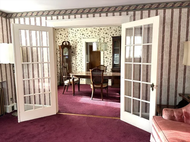 $629,000 | 587 Common Street, Walpole, MA 02081