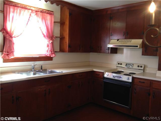 18291 Winston Loop Hanover, VA 23069 - Photo 11 of 24 Kitchen