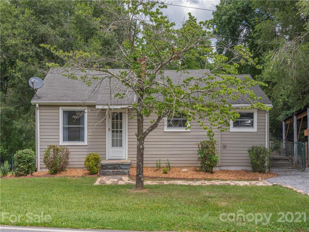 94 Justice Ridge Road Candler, NC 28715 - Photo 2 of 21 Gallery Image 2