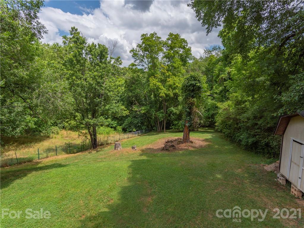 94 Justice Ridge Road Candler, NC 28715 - Photo 14 of 21 Gallery Image 14