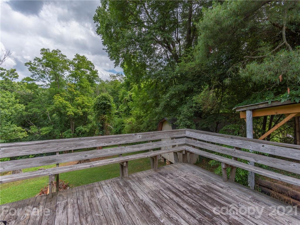 94 Justice Ridge Road Candler, NC 28715 - Photo 15 of 21 Gallery Image 15