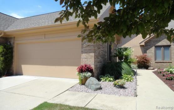 16195 Pine Ridge Drive North, Unit 41 Fraser, MI 48026 - Photo 1 of 13