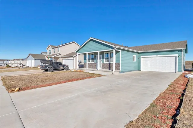 $380,000 | 436 South 3rd Avenue, Deer Trail, CO 80105