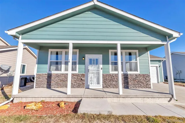 $380,000 | 436 South 3rd Avenue, Deer Trail, CO 80105