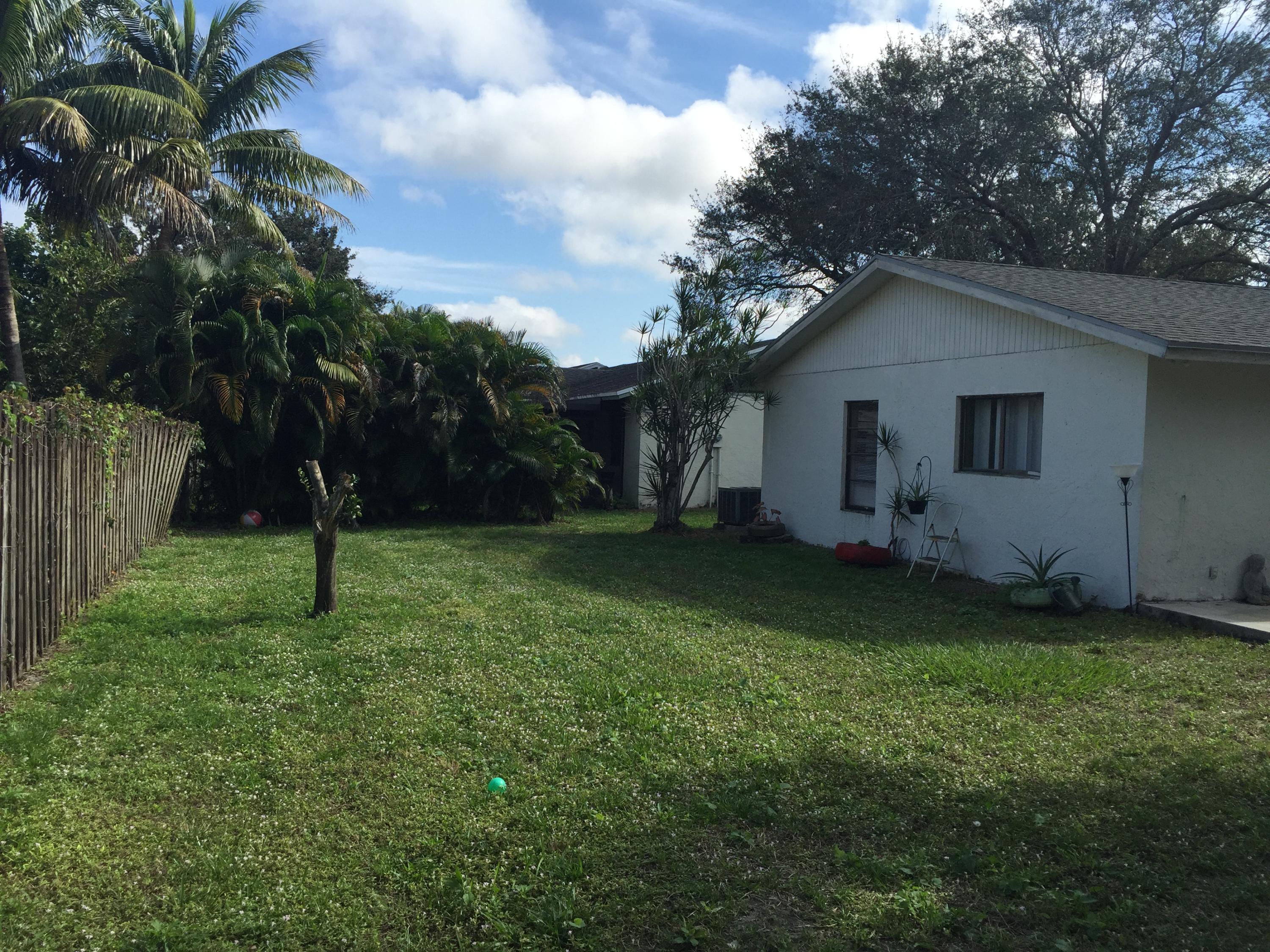9529 Saddlebrook Drive Boca Raton, FL 33496 - Photo 12 of 12 image