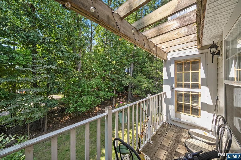 1198 Richmond Road Mahwah, NJ 07430 - Photo 12 of 16 Gallery Image 12