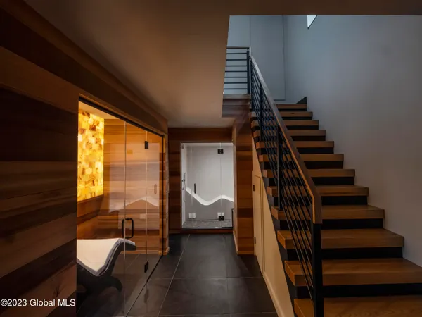 $1,593,720 | 3 Kanachta Lane, Saratoga Springs, NY 12866