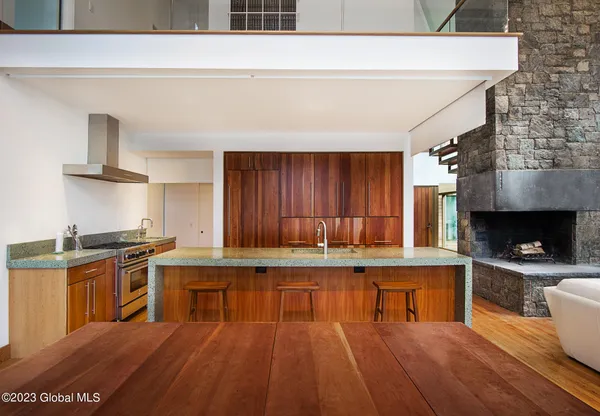 $1,593,720 | 3 Kanachta Lane, Saratoga Springs, NY 12866