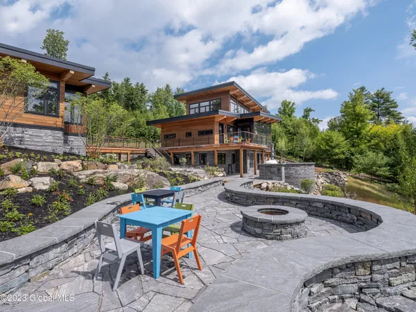 $1,593,720 | 3 Kanachta Lane, Saratoga Springs, NY 12866