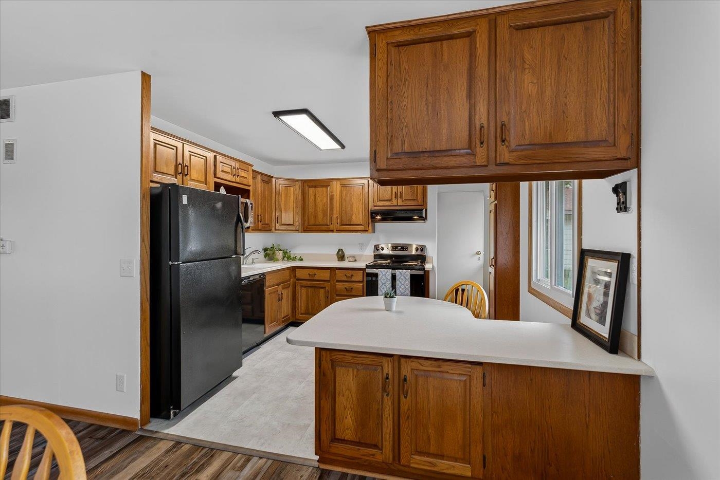 33 Belmont Road Madison, WI 53714 - Photo 9 of 40