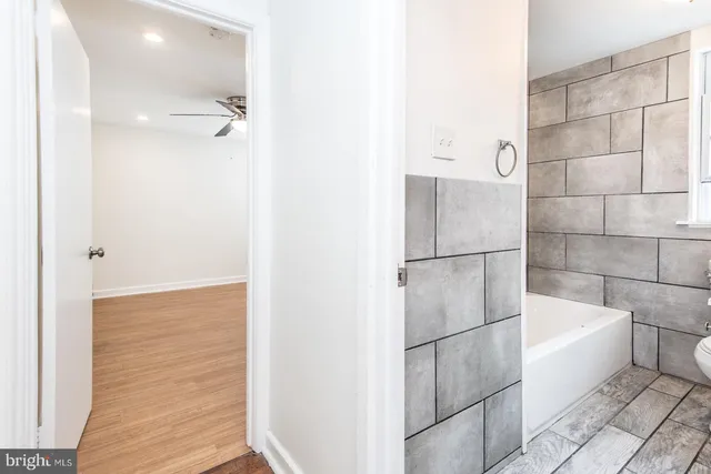 a bathroom with a bathtub